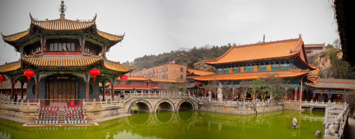 Культурные центры азии. Центр культуры и досуга Куньмин Китай. Западная пагода Куньмин. Город Куньмин чай. Замок Куньмина.